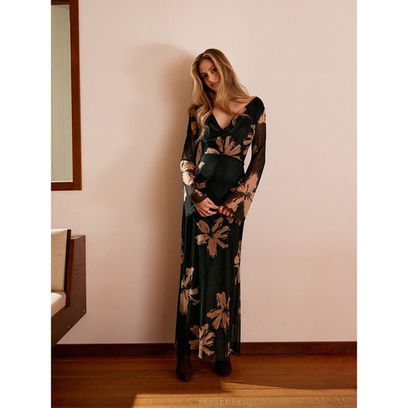 Commense Dresses & Skirts - Commense Boheme Printed Cowl Neck Floral Dress black size M